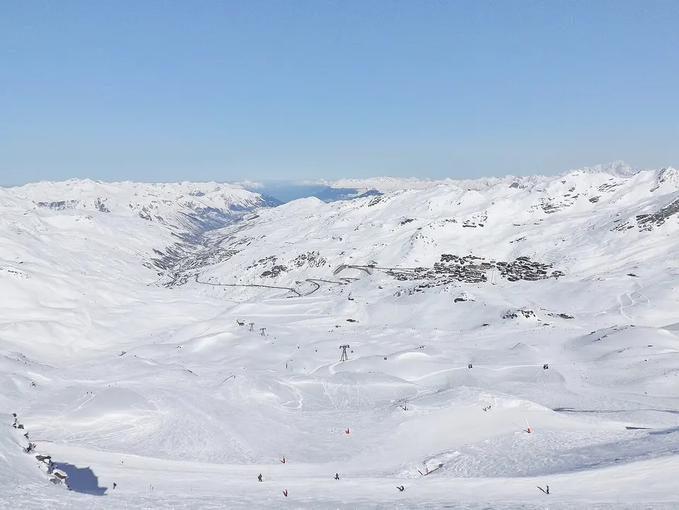 Vista panorámica de Val Thorens en invierno.